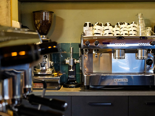 EetcafeDeWieger_500x375_Afwashulp EetcafeDeWieger 500x375 Afwashulp