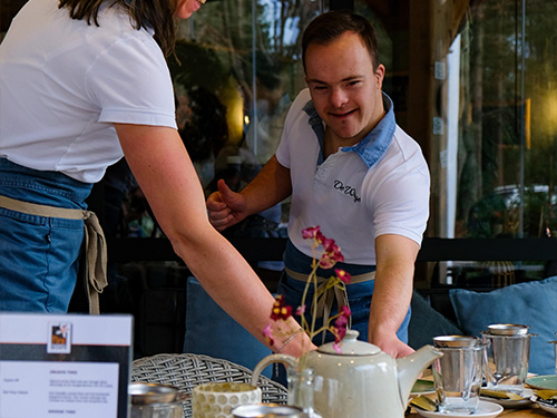 EetcafeDeWieger_500x375_Bediening EetcafeDeWieger 500x375 Bediening